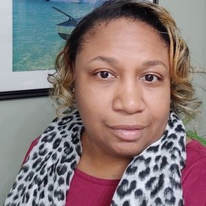 Meet your Posher, Cassandra